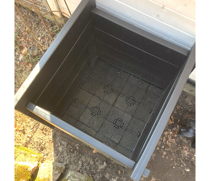 Biokub kompostori pohja vamkompost botten image